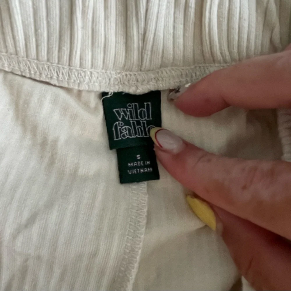 Target Ribbed Cream Leggings - Picture 4 of 4